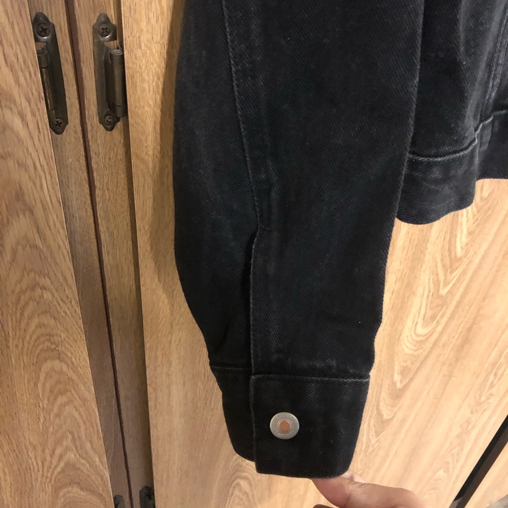 LONDONJEAN Black Denim Jacket with Leather Label - Picture 3 of 6